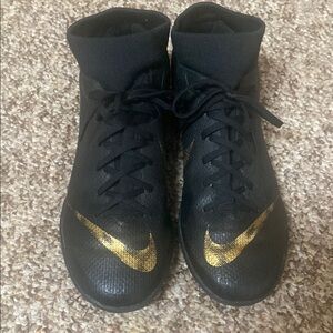 Nike Black/Gold Mercurial Indoor Soccer Shoes Size Men's Size 7